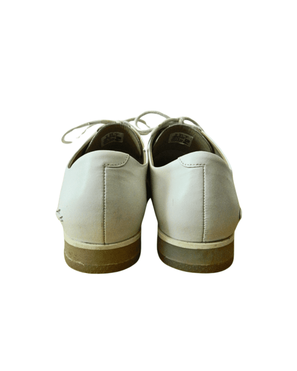Zapatos Lacoste Cambrai de Cuero Blancos T39 (122-329)