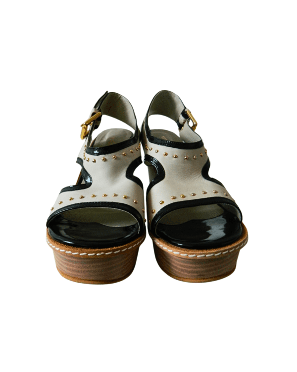 Sandalias Vitamina Hueso y Negro T38 (152-733)