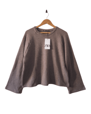 Sweater Zara Soft Mocha Mousse con Etiqueta T. L