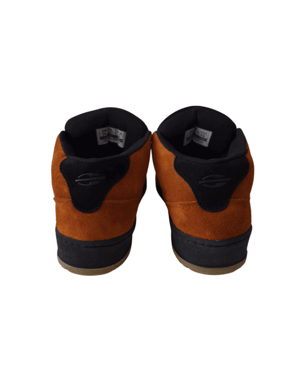 Zapatillas Mormaii Quiver Gamuza Marrón con Etiqueta T. 36