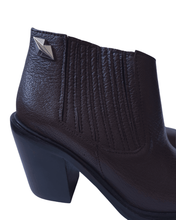 Botas Jazmin Chebar Cuero Chocolate T. 36